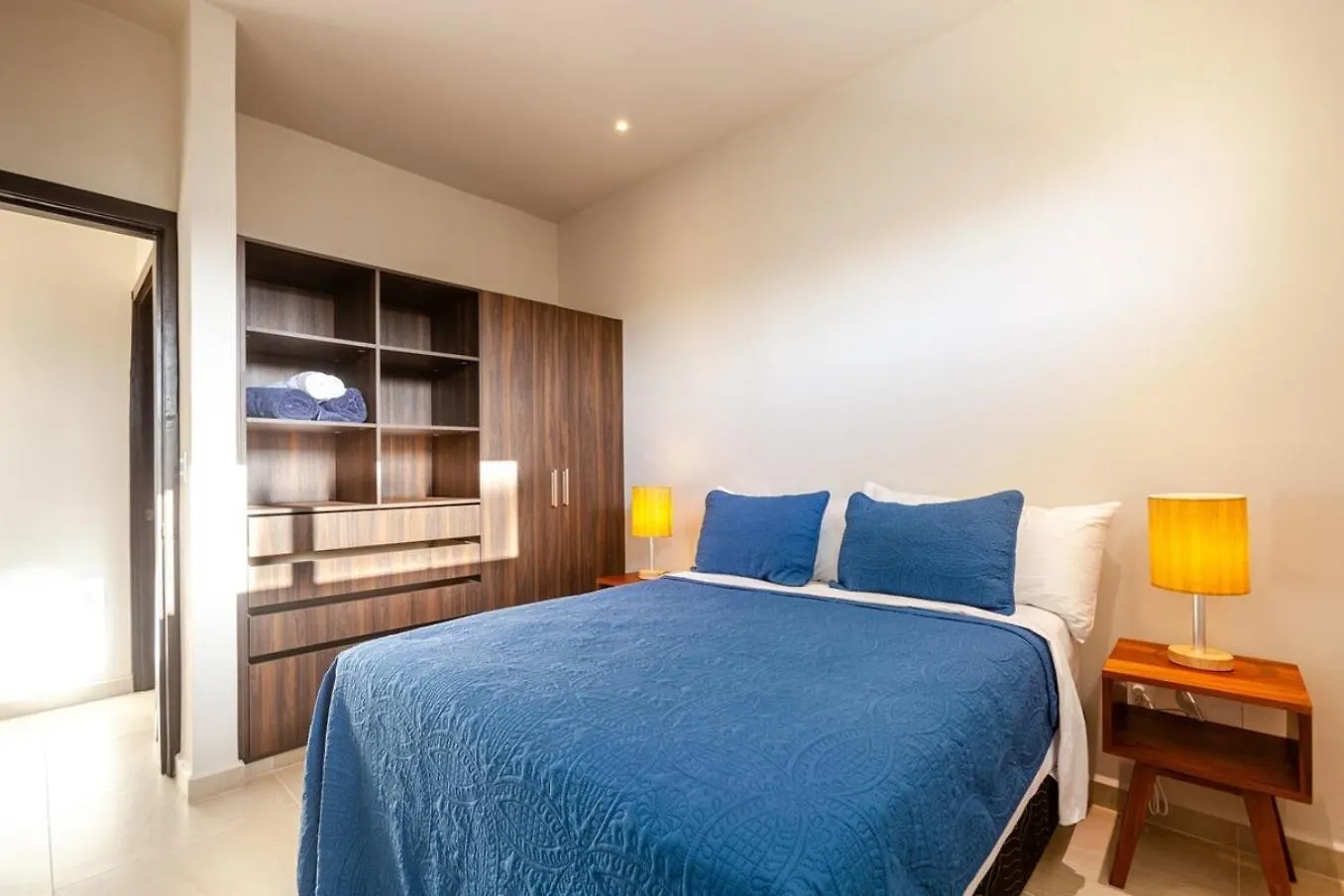 Modern Condo Wifi 200Mb, 2 Gyms, 6Pools, Balcony Playa del Carmen 0*,  México