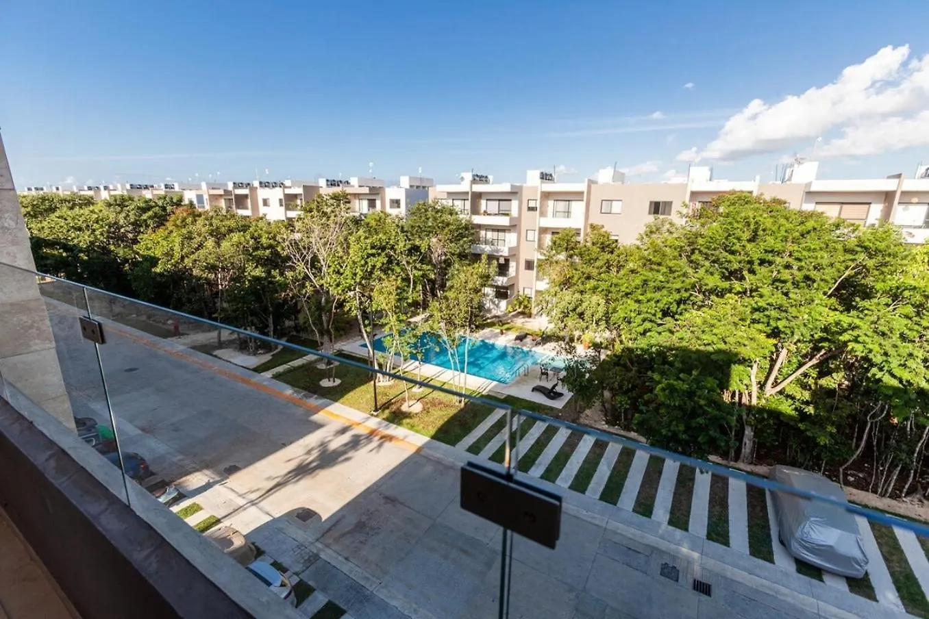 Modern Condo Wifi 200Mb, 2 Gyms, 6Pools, Balcony Playa del Carmen Casa de Férias